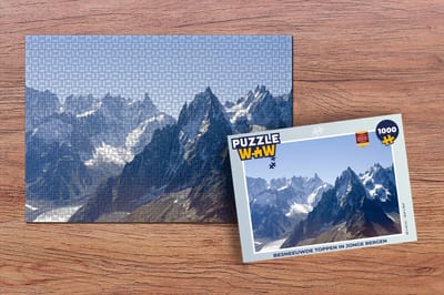 Puzzel Besneeuwde toppen in jonge bergen - Legpuzzel - Puzzel 1000 stukjes volwassenen - Kerst - Cadeau - Kerstcadeau voor mannen, vrouwen en kinderen