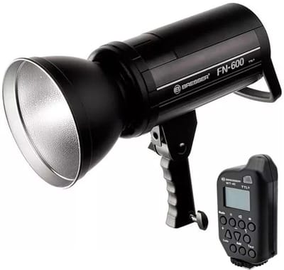 Bresser FN-600 TTL Nikon – Professionele flitser met accu en High Speed Sync