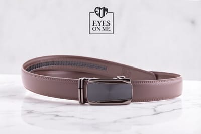 Bruine lederen riem zonder gaatjes met automatische gesp voor heren ( Model L130 )