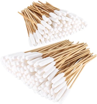 Dailygoods- Wattenstaafjes 200 Stuks - Oorreinigingsstaafjes - Katoenen Kop - Houten Stokjes - Geschikt voor Honden/Katten - Zacht en Veilig - Oorstaafjes