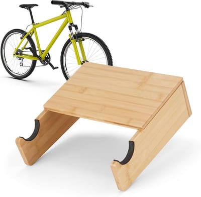 SnelShoppen - Fietsmuurbeugel Bamboo - Fiets Ophangbeugel met Plank voor Helm en Slot | Duurzaam Bamboe, Tot 15 kg, Ideaal voor Thuisgebruik