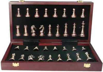 Metalen Schaakset - Houten Bord - Strategisch Spel - Handgemaakte Stukken - 39CM Groot - Brons
