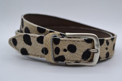 Damesriem panter - Mooie damesriem van koehuid met speelse panterprint - trendy damesriem - maat 105