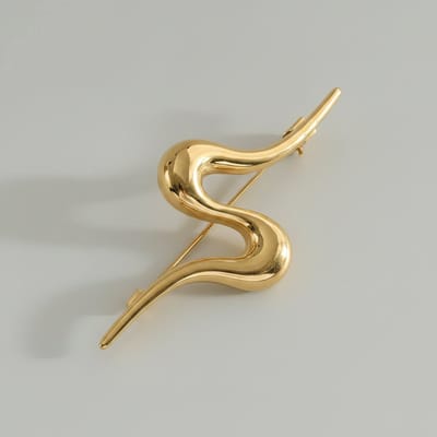 Dames Abstracte Broche Goudkleurig – Moderne RVS Broche met Speldsluiting