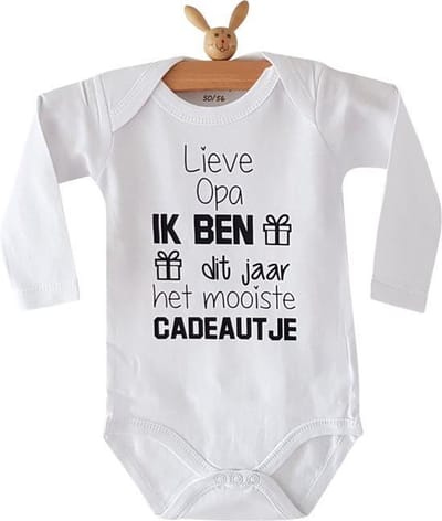 Rompertje met tekst Lieve Opa Ik ben dit jaar het mooiste cadeautje | lange mouw | wit zwart | maat 50-56 bekendmaking zwangerschap aanstaande baby jongen meisje unisex
