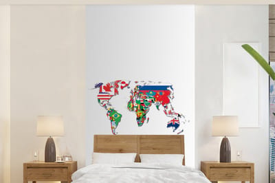Behang - Fotobehang Wereldkaart - Vlaggen - Trendy - Breedte 120 cm x hoogte 240 cm