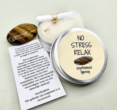 NO STRESS RELAX knuffelsteensteen, zorgensteen,tijgeroog, edelsteen,knuffelsteen,zorgensteen, klein kadootje,stres,rust,relax,ontspannen, yoga,collega,personeel,vrienden,