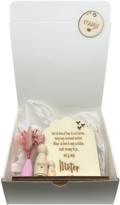 Geschenkbox wil jij mijn METER zijn? | roze | bloemvorm | peg doll | houten poppetje | liefste meter | meter vragen | meter worden | peettante vragen | peettante worden | cadeau | geschenkdoos | giftbox