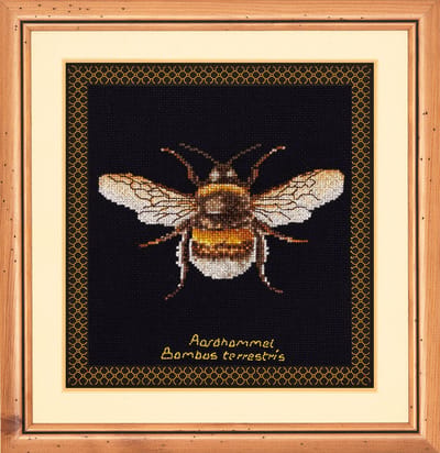 Thea Gouverneur - Borduurpakket met telpatroon - Hommel - 2 - Aida zwart - 14 counts - Voor volwassenen - 3018.07