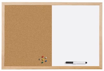 Tweezijdig krijtbord met houten frame, 60 x 40 cm.