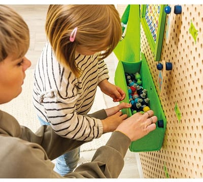 Beleduc opbergset speelgoed Plug it rechthoekig multicolor karton.