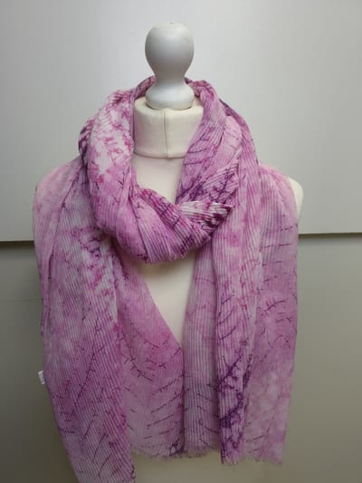 Lange dames sjaal Daphne-takkenmotief-fuchsia wit paars roze