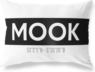 Tuinkussen MOOK - LIMBURG met coördinaten - Buitenkussen - Bootkussen - Weerbestendig - Jouw Plaats - Studio216 - Modern - Zwart-Wit - 50x30cm