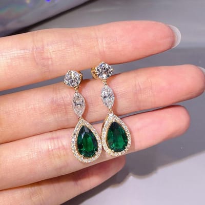 Huitan Waterdruppel Groene Zirkonia Hangende Oorbellen voor Vrouwen Temperament Elegant Oor Oorbellen Feest Bruiloft Luxe Sieraden brown