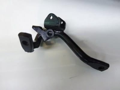 Platine de repose pied passager gauche pour Scooter Revatto 125 Imperator Chinois Neuf