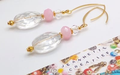 Jeannette-Creatief® - Chique - Glaskraal Roze - Roze Facetkralen - Transparante Facetkralen - Gouden DQ kralen - Dames Oorbellen - Roze Oorbellen - Gouden DQ Oorhaakjes - Oorbellen - Oorhangers - Poederroze - Valentijn