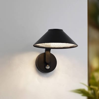 Lindby LED wandlamp Capelo, zwart, metaal, sensor, Ø20cm