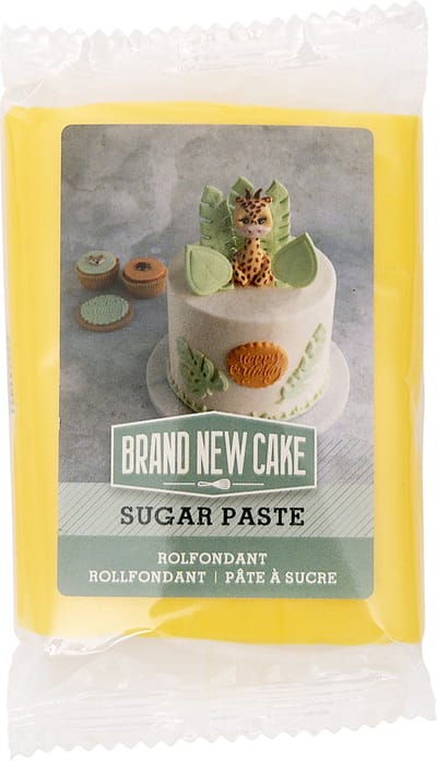 BrandNewCake® Gele Rolfondant 250g - Vanille-Room Smaak, Perfect voor Zomerse en Paas Baksels, Direct Klaar voor Gebruik