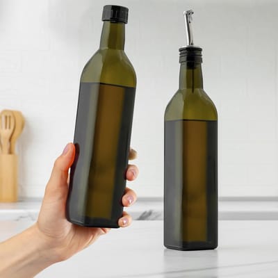 Famanu - Olive Oil Dispenser Fles – Glazen Olijfolie Fles met 2 Tuiten, Afneembare Doppen, 2 Capsules & 1 Trechter – Oliefles voor de Keuken