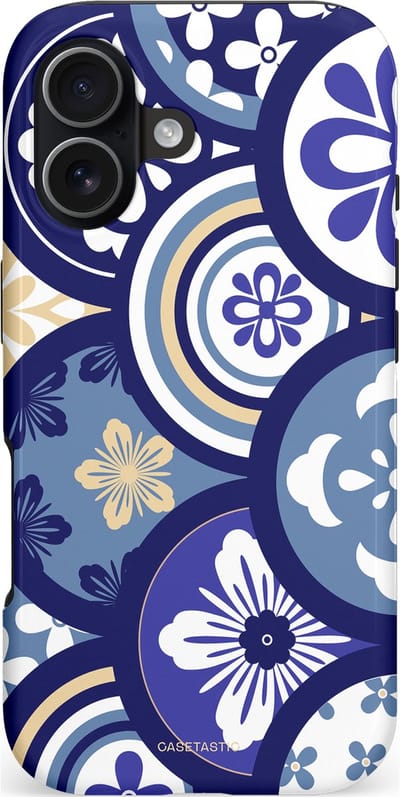 Casetastic hoesje geschikt voor Apple iPhone 17 - MagSafe - Dubbellaagse bescherming - Blauwe bloemen Talavera Maiolica Patroon - Fashion Case - Donkerblauw Lavendel Wit Lichtgrijs