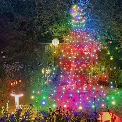 MUPOO Led Kerstboom Verlichting Set - Multicolor Waterfall Kerstverlichting Buiten Slinger Lampjes Met Maan & Ster Piek - Waterdicht Met 8 Modes + Timer - Kleurrijk RGB Licht Voor Binnen, Tuin, Feest & Raam