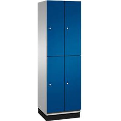 C+P Vitrinekast Cambio, 2 vakken, 4 legborden, met plint, B 600 x D 525 x H 1980 mm, blank aluminium/ gentiaanblauw