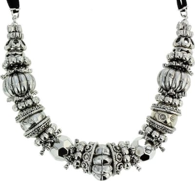 Behave Suede ketting met zilverkleurige kralen