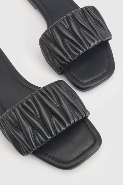 boohoo Dames Slippers Met Vierkante Neus, Gevoerd En Getextureerd | Black | Maat: 3