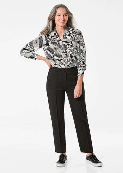 Broek met elastische band en in een moderne look - zwart - Gr. 38 van Goldner Fashion