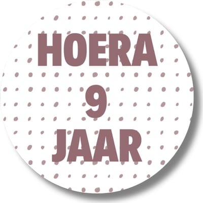 20 x Roze Traktatiestickers Hoera 9 Jaar - Stickervel - Cadeaustickers - Wensetiket - Rond 4 cm - Sluitsticker - 20 stuks - Sticker 9e Verjaardag