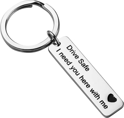 Fako Bijoux - Sleutelhanger Drive Safe, I Need You Here With Me - Sleutelring Tekst - Cadeau - Geschenk - Zilverkleurig