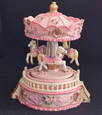 Boutique Trukado - Muziekdoos Vintage Carrousel Roze (klein) - Speeldoos - (hxbxd) ca. 14cm x 12cm x 10cm