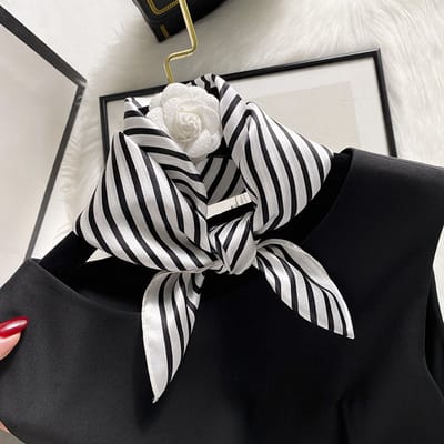 Dames Sjaal - Sjaals - Stola - Vierkante doek - Elegant Stijlvol Dames haar sjaal - Satijn zijde - Hals sjaaltje - Sjaaltje Satijn - Neksjaaltje - Omslagdoek Modesjaals - Neksjaal - Dames Halsdoek -Dame - 14308 - Hoofdafbeelding Afbeelding, 53*53 cm