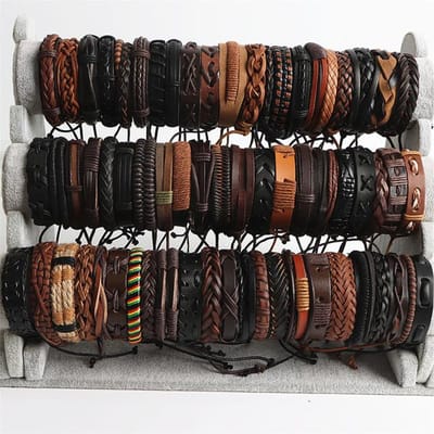 20 stuks /Lot Handgemaakte Retro Vintage Leren Manchet Armbanden Kleurrijke Bangle Sieraden Voor Vrouwen Mannen Mix Stijlen Verstelbaar Feestcadeaus zwartbruine kleur