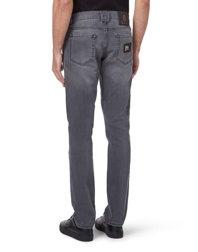 Jeans Recht Model Statement