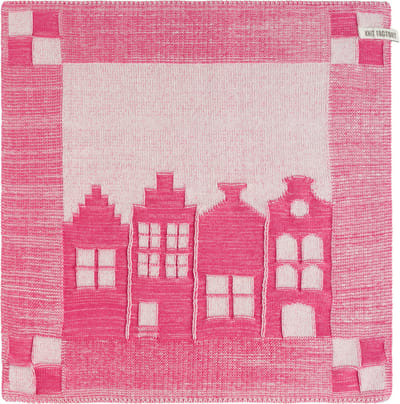 Knit Factory Gebreide Keukendoek - Keukenhanddoek House - Handdoek - Vaatdoek - Keuken doek - Hollandse huisjes aanzicht - Ecru/Fuchsia - Traditionele look - 50x50 cm