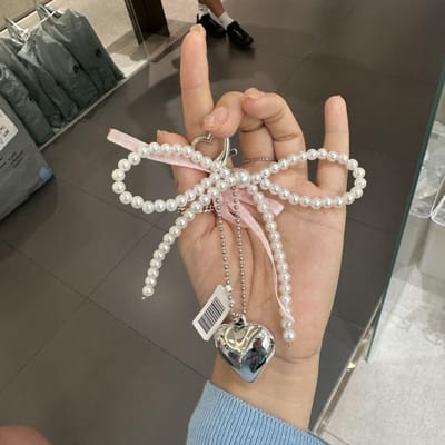 Koreaanse Witte Strik Hart Sleutelhanger Vrouwen Zoete Bedel Parel Strik Rugzak Sleutelhanger Handgemaakte Sieraden Ornament Tassen Hangers Cadeaus