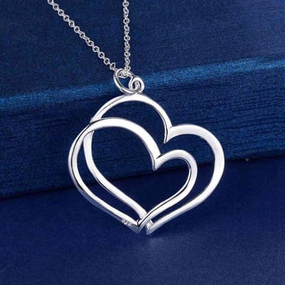 Japanse en Koreaanse Mode Eenvoudige Hartvormige Hanger Exquise Ketting voor Vrouwen Zilverkleurig Gecoate Ketting Sieraden blue