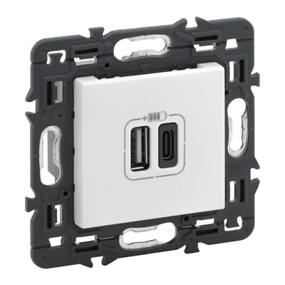 Legrand Stopcontact met 2x USB Type A+C Volledig apparaat Wit - 741232