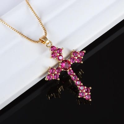 Collier Pendentif Croix en Cristal Rouge et Vert Zirconia à la Mode et Exquis pour Dames Élégant Cadeau de Fête de Noël brown
