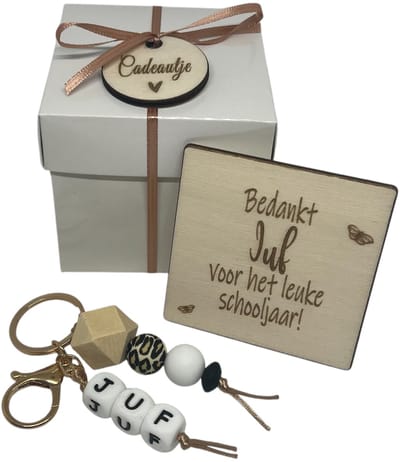 Sleutelhanger en kaartje JUF | LEOPARD | cadeaudoosje | jij bent de liefste | liefste juf | topjuf | einde schooljaar | juffen | meester | cadeau