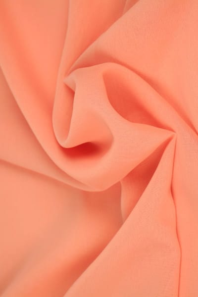 15 meter chiffon stof - Zalmroze - 100% polyester