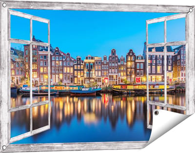 Gards Tuinposter Doorkijk Amsterdamse Huisjes in de Avond met Lichten - 90x60 cm - Tuindoek - Tuindecoratie - Wanddecoratie buiten - Tuinschilderij
