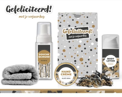 Geschenkset "Gefeliciteerd met je verjaardag" - 4 producten - 330 gram - Triomf Cosmetica | Giftset voor haar Luxe wellness cadeaubox Cadeau vrouw Gefeliciteerd Geschenk Feestje Cadeaupakket Bamboe Gift Set Moeder Vriendin Zus Verjaardagscadeau Grijs