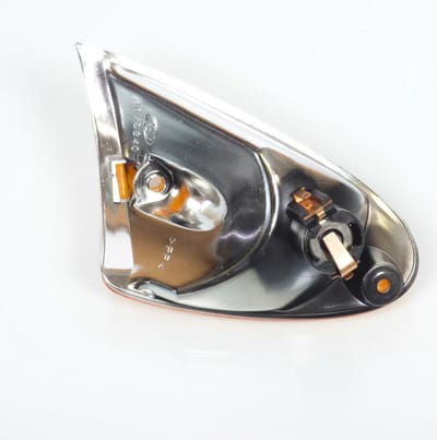 originele richtingaanwijzer voor aprilia 50 sr scooter 1997 tot 2001 ap8124540 / 3045840 / avd nieuw