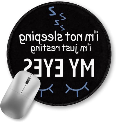 Grappige Muismat Rond - Bureau Accessoire - Comfortabel Werken - Antislip Rubberen Basis - 22 cm Diameter - Zwart Met Tekst
