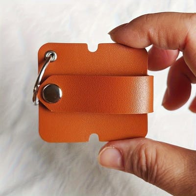 Lichtgewicht Opbergclip Ontworpen om Verlies te Voorkomen Ideaal voor het Organiseren van Oordopjes, Oplaadkabels, Hoeden, Sjaals en Sleutels bruin