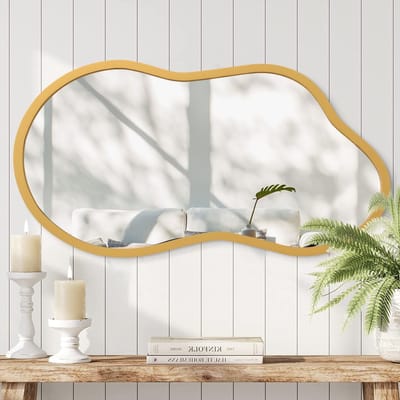 Gouden asymmetrische spiegel met houten lijst voor wanddecoratie in slaapkamer, woonkamer en badkamer