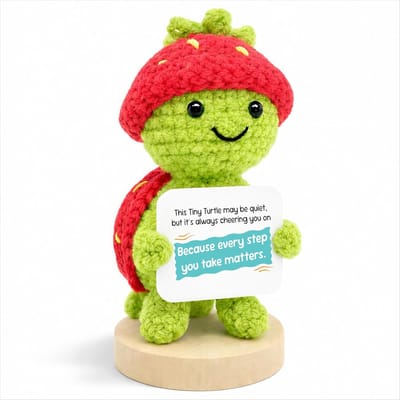 Gehaakte Schildpad - Knuffel Dier - Positieve Aanmoediging - Handgemaakt Met Boodschap - Maat M - Rood Zwart Groen