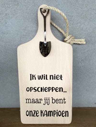 Creaties van Hier - Serveerplankje met Lepeltje - Kampioen - 35 cm - Hout - Metaal